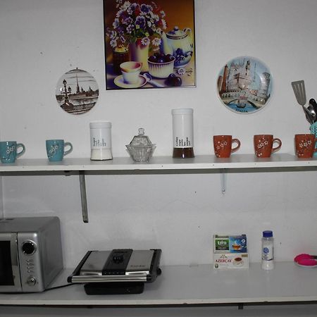 Hostel Near The Square Тбилиси Екстериор снимка