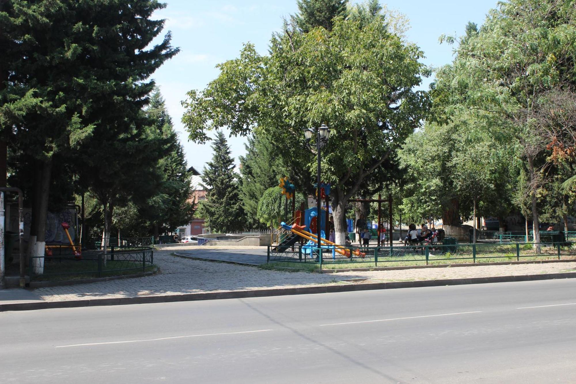Hostel Near The Square Тбилиси Екстериор снимка