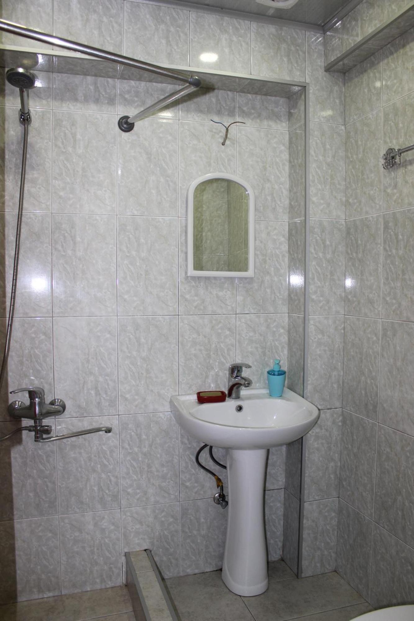 Hostel Near The Square Тбилиси Екстериор снимка