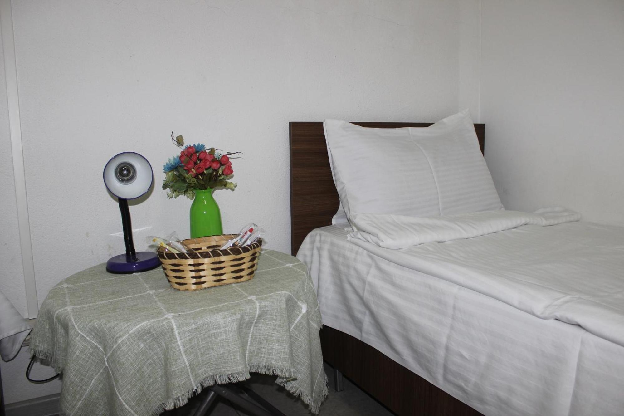 Hostel Near The Square Тбилиси Екстериор снимка