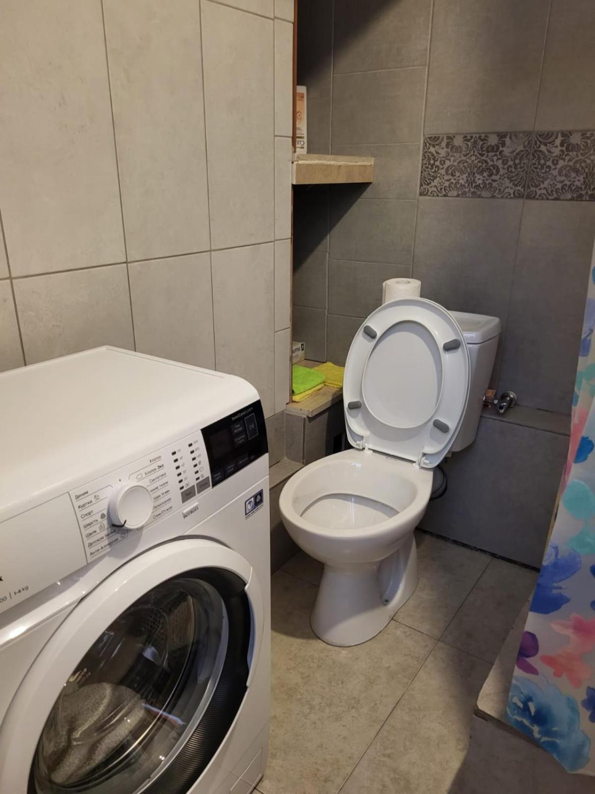 Hostel Near The Square Тбилиси Екстериор снимка