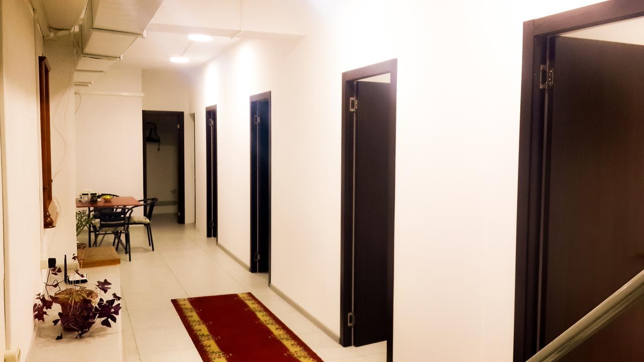 Hostel Near The Square Тбилиси Екстериор снимка